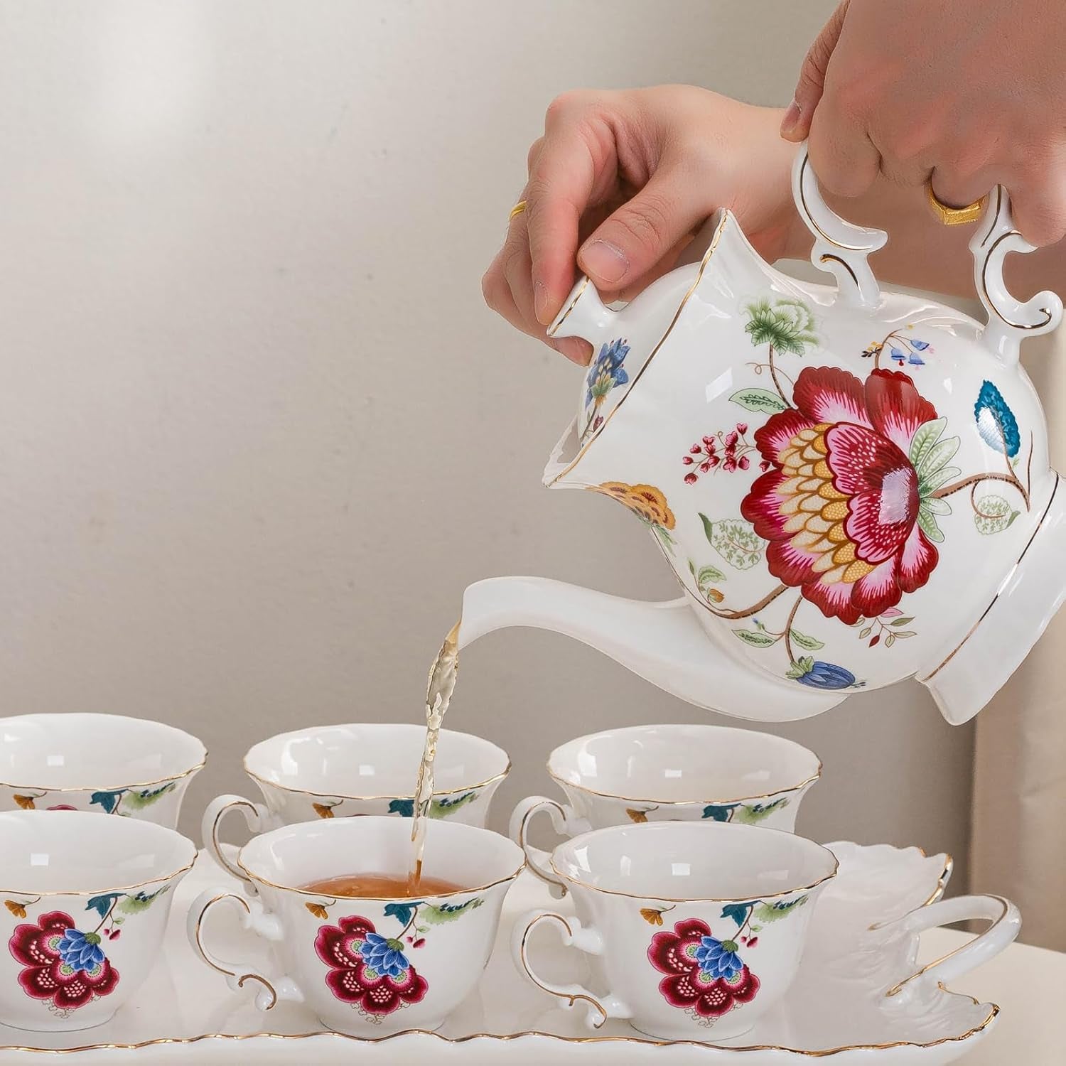 European Style Ceramic Flower Teapot Coffee Pot Water Pot Porcelain Gift Large 5.5 Cups (1, Blue and Red)