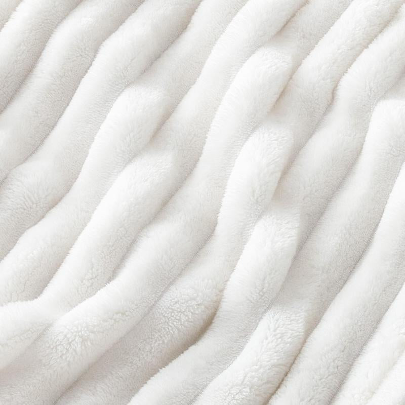 White Fleece Throw Blanket for Couch - Super Soft Cozy Blankets for Women, Cute Small Blanket for Girls, 50X60 Inches
