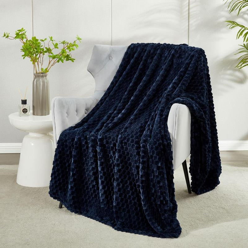 White Fleece Throw Blanket for Couch - Super Soft Cozy Blankets for Women, Cute Small Blanket for Girls, 50X60 Inches
