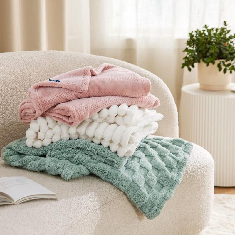 White Fleece Throw Blanket for Couch - Super Soft Cozy Blankets for Women, Cute Small Blanket for Girls, 50X60 Inches