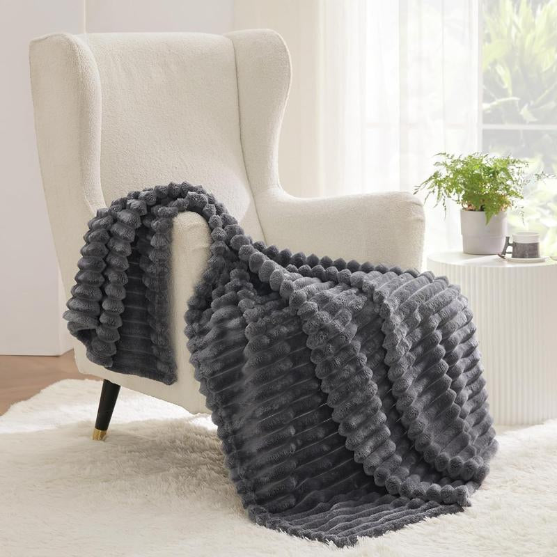 White Fleece Throw Blanket for Couch - Super Soft Cozy Blankets for Women, Cute Small Blanket for Girls, 50X60 Inches