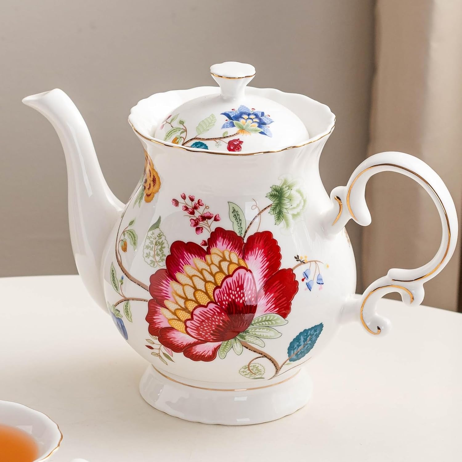 European Style Ceramic Flower Teapot Coffee Pot Water Pot Porcelain Gift Large 5.5 Cups (1, Blue and Red)