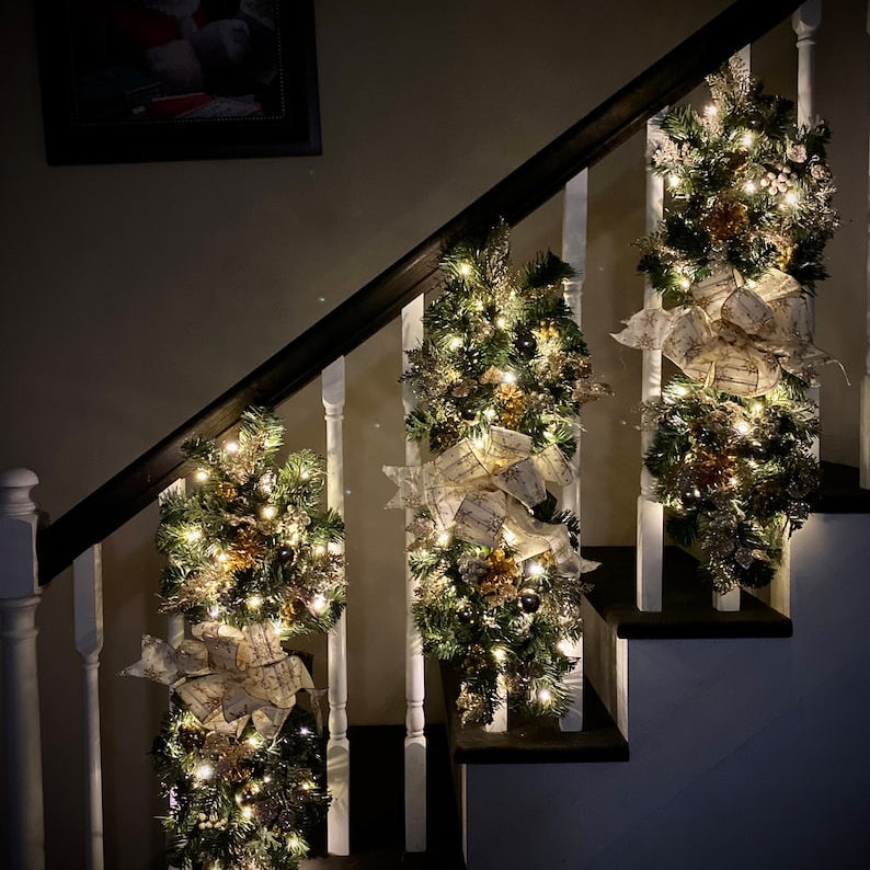 Evergreen Stair Garland – Pre-Lit Luxury Swag